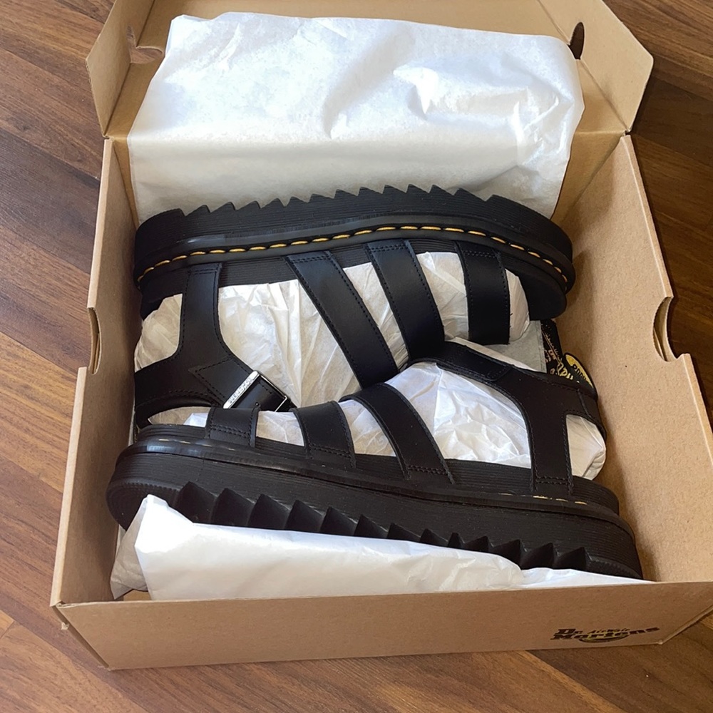 Dr. Martens Blaire Women’s Sandals Size 9